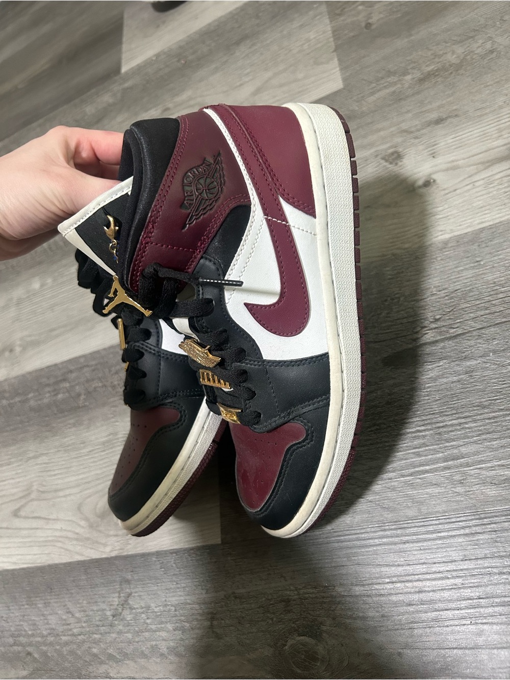 Women’s Jordan 1 mid limited edition women’s edition burgundy and white